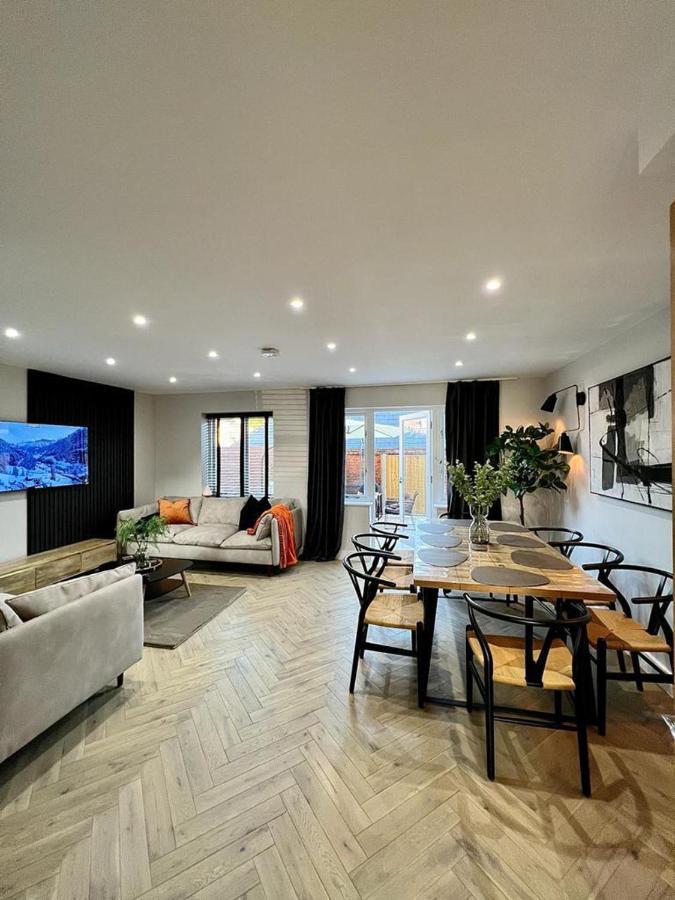 Charming 3-Bed House With 1 Parking Space Canterbury Esterno foto